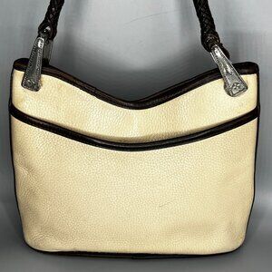 VTG BRIGHTON BEIGE PEBBLE/BROWN EMBOSSED CROC LEATHER SHOULDER BAG W/SILVER TRIM